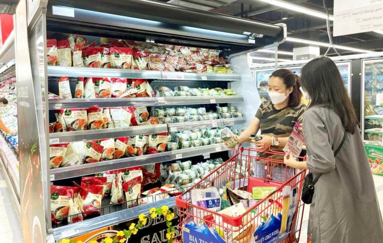 ĐBQH lo gi&aacute; xăng dầu sẽ khiến lạm ph&aacute;t tăng, người d&acirc;n khổ v&igrave; b&atilde;o gi&aacute; (ảnh minh họa)