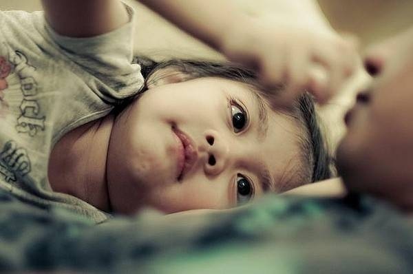 &ldquo;Con g&aacute;i l&agrave; người t&igrave;nh kiếp trước của cha&rdquo; l&agrave; c&acirc;u n&oacute;i đ&atilde; quen thuộc với nhiều người. Ảnh: internet