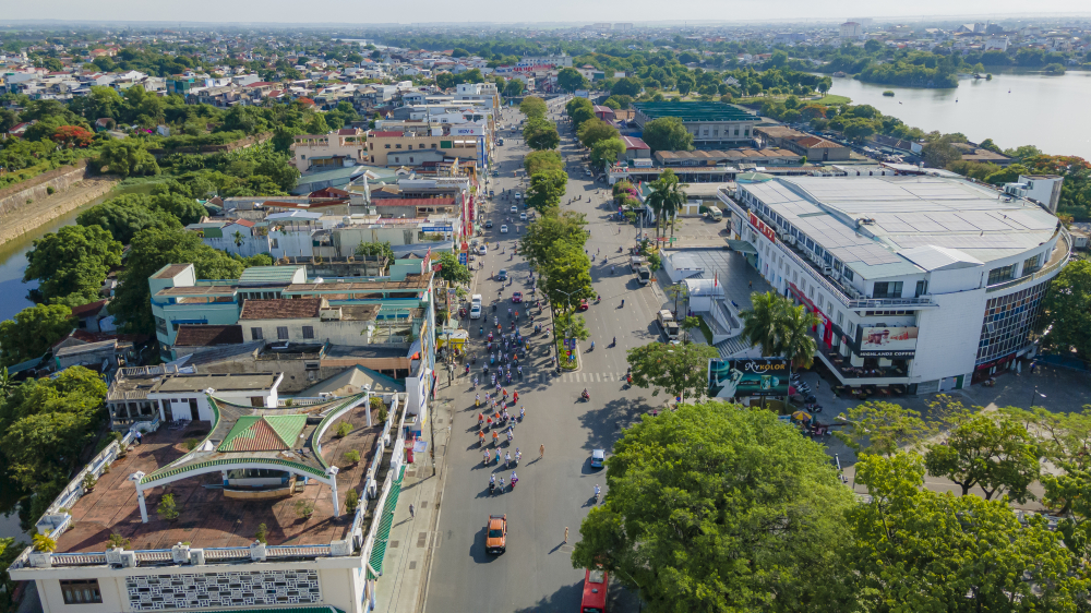 Rồi đến c&aacute;c tuyến phố ch&iacute;nh ở TP. Huế