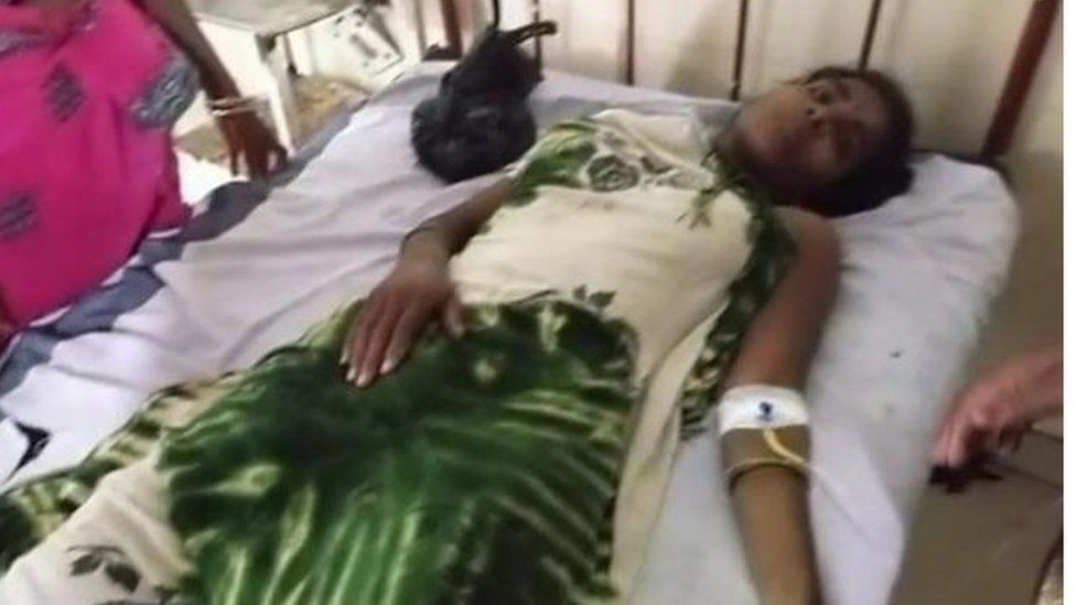 Người mẹ Archana Choudhary đ&atilde; cố gắng chống đỡ cuộc tấn c&ocirc;ng của con hổ bằng tay kh&ocirc;ng