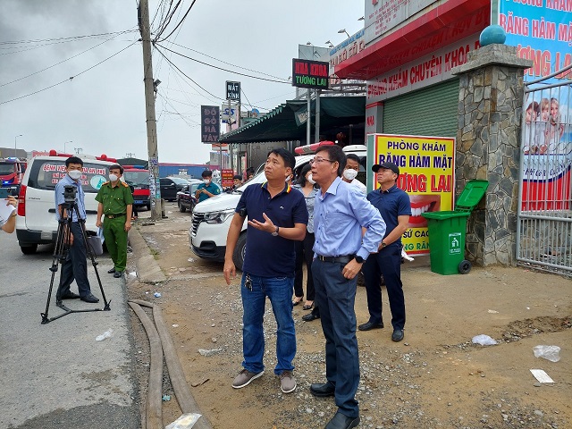&Ocirc;ng Mai H&ugrave;ng D&ugrave;ng - Ph&oacute; c
