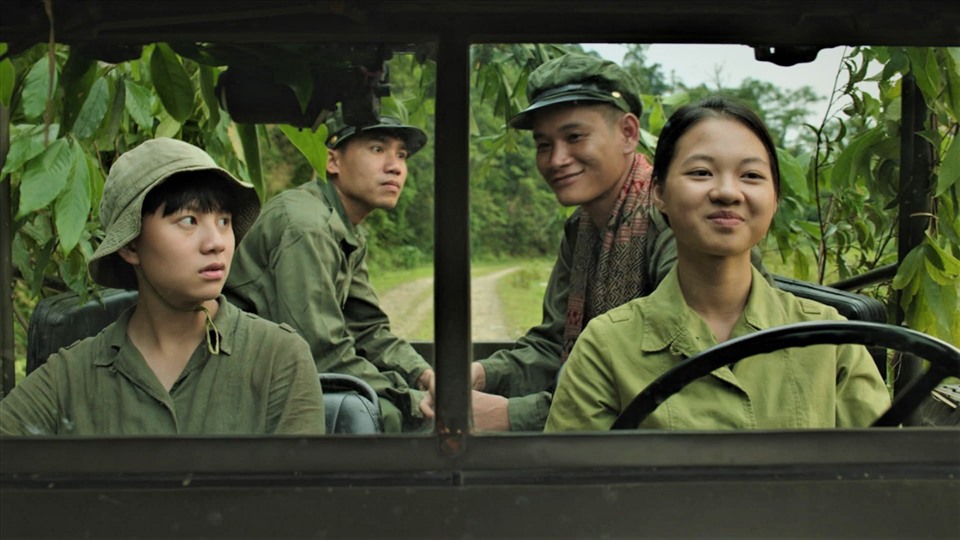 Phim B&igrave;nh minh đỏ đại diện d&ograve;ng phim Nh&agrave; nước c&oacute; cốt truyện x&uacute;c động