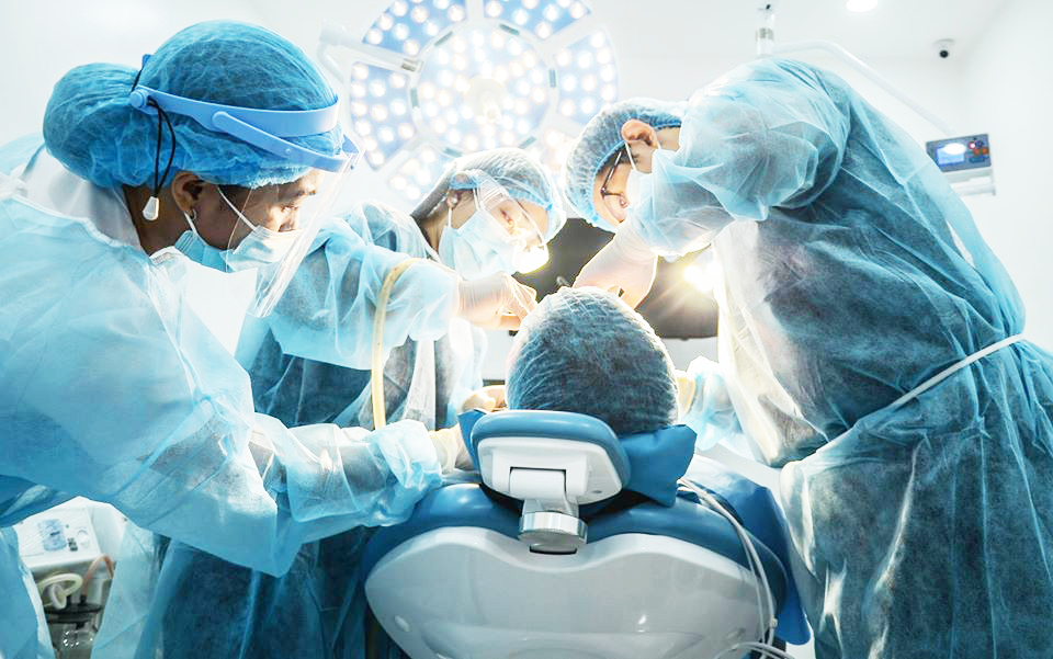 Bộ Y tế chỉ đạo c&aacute;c đơn vị nhập khẩu t&igrave;m nguồn thuốc t&ecirc;