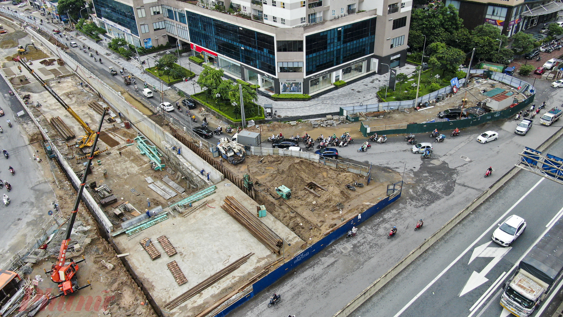 Được biết, Tổng gi&aacute; trị hợp đồng dự &aacute;n đ&atilde; k&yacute; hơn 479 tỷ đồng. Giải ng&acirc;n đến nay l&agrave; gần 93% v&agrave; dự kiến giải ng&acirc;n đến ng&agrave;y 31/12/2022 đạt 100%.