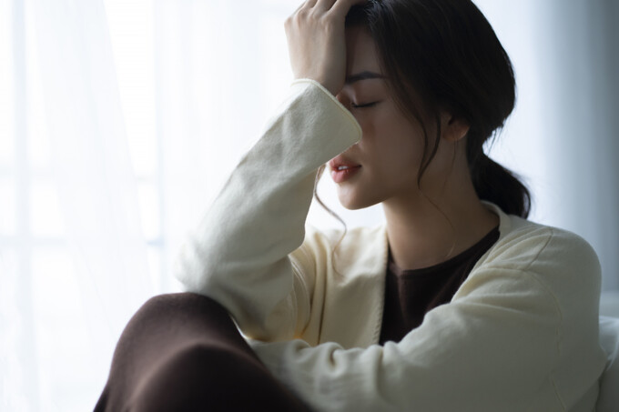 Chị lu&ocirc;n nghĩ, anh &iacute;t nhất phải c&oacute; một phần t&agrave;i sản sau bao năm vất vả với gia đ&igrave;nh (Ảnh minh họa)