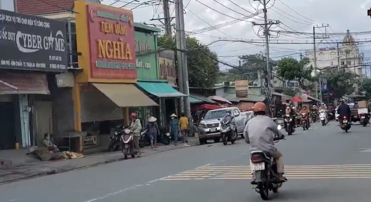 Tiệm v&agrave;ng nơi xảy ra vụ cướp