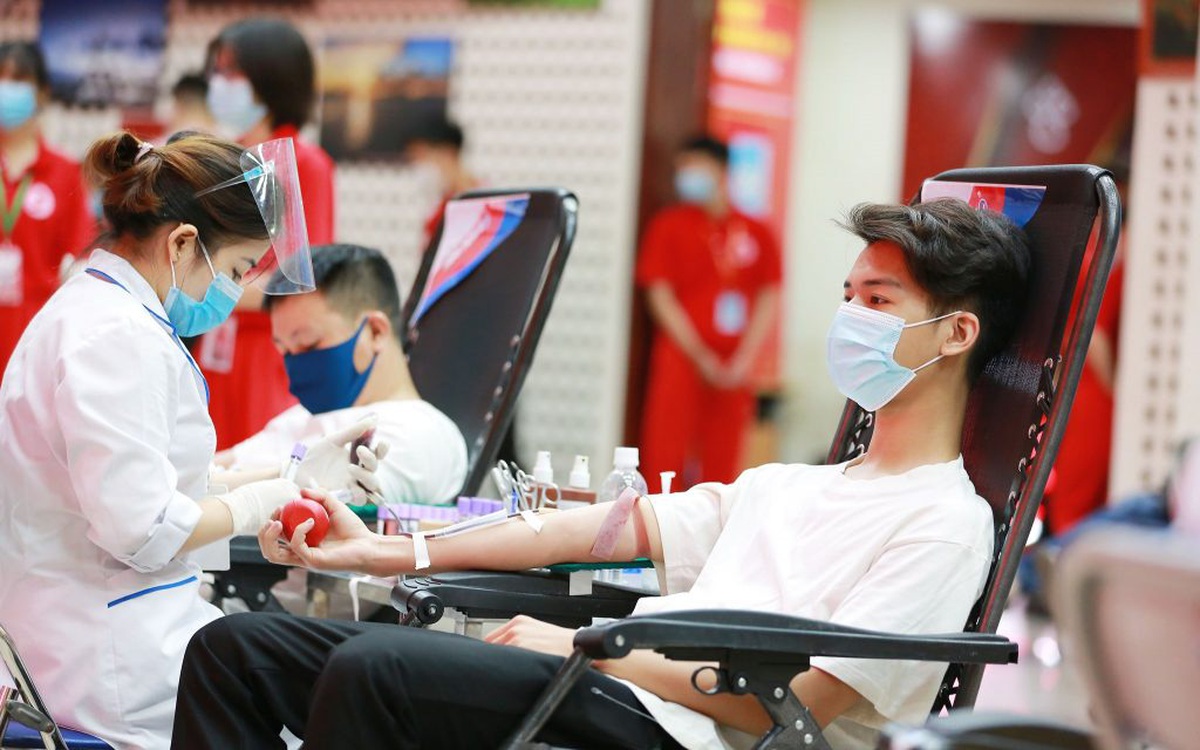 Bệnh viện Huyết học truyền m&aacute;u trung ương ngừng tiếp nhận nh&oacute;m m&aacute;u A v&agrave; B từ ngay mai, 2/12