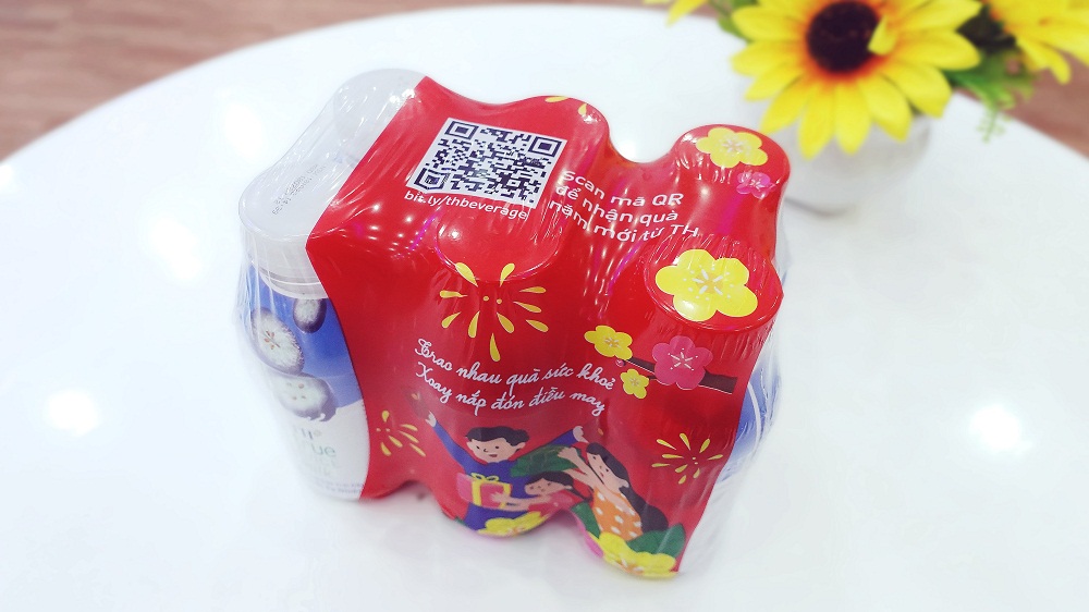 M&atilde; QR v&agrave; đường link tham dự chương tr&igrave;nh sẽ được in tr&ecirc;n lốc sản phẩm tết của bộ sản phẩm đồ uống TH v&agrave; tr&ecirc;n c&aacute;c phương tiện truyền th&ocirc;ng về chương tr&igrave;nh