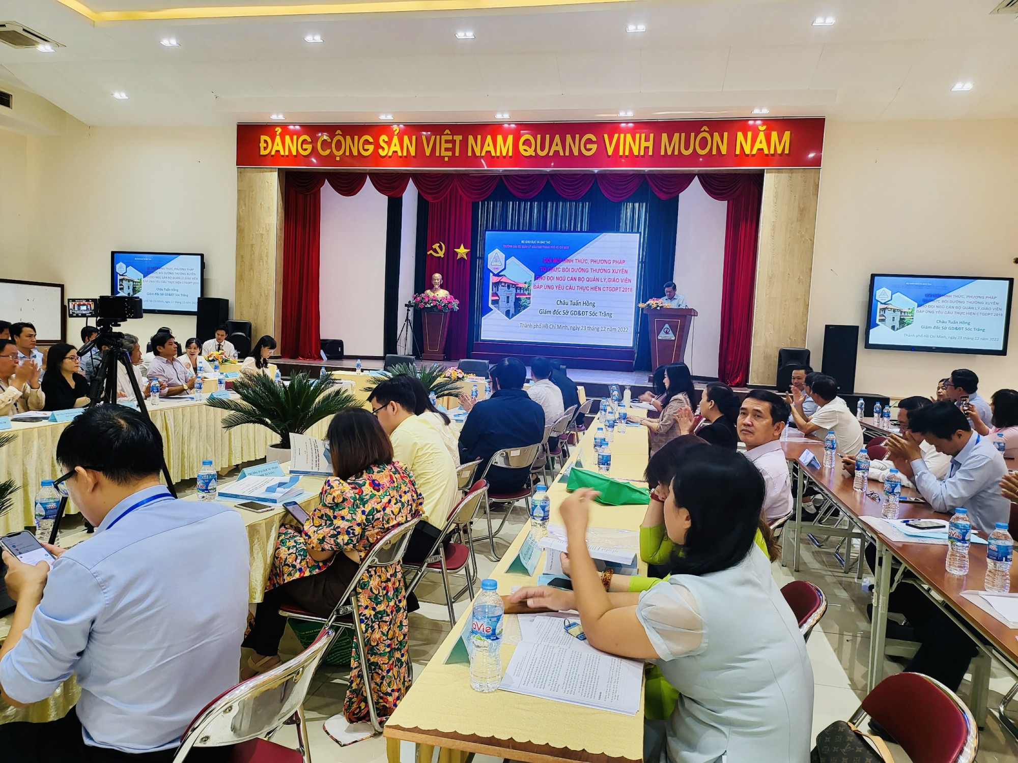 Gi&aacute;m đốc Sở GD-ĐT tỉnh S&oacute;c Trăng thừa nhận c&ocirc;ng t&aacute;c bồi dưỡng thường xuy&ecirc;n tại tỉnh vẫn chưa cao