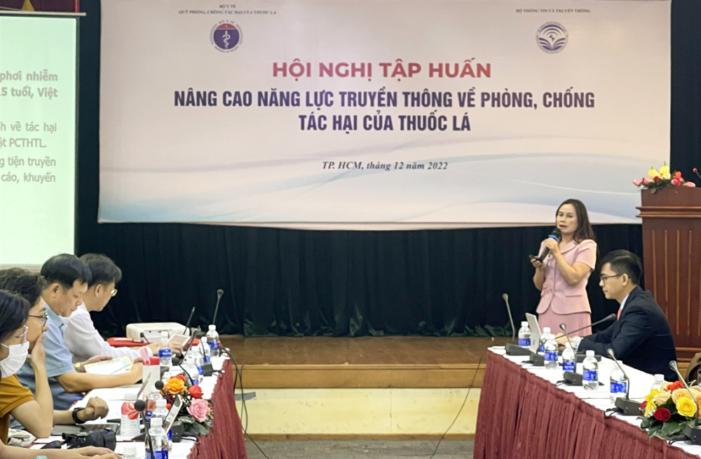 B&agrave; Nguyễn Thị Thu Hương -  Quỹ Ph&ograve;ng chống t&aacute;c hại  thuốc l&aacute; Bộ Y tế - cho rằng,  Việt Nam n&ecirc;n cấm  thuốc l&aacute; điện tử ẢNH: THANH HUYỀN