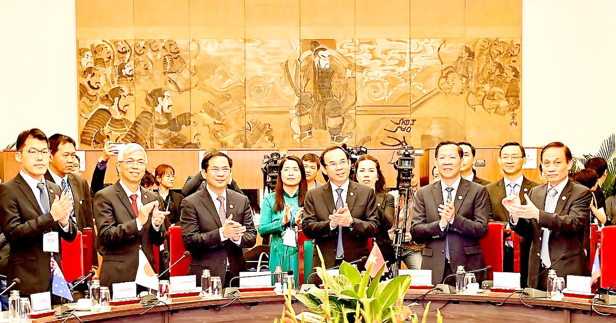 Đối thoại Hữu nghị TPHCM lần thứ nhất năm 2022 nhằm triển khai kế hoạch th&uacute;c đẩy quan hệ giữa TPHCM với c&aacute;c địa phương quốc tế