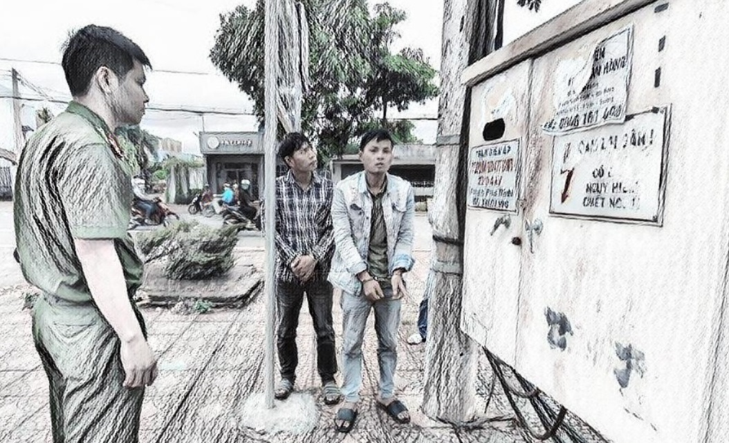 Chỉ hơn một th&aacute;ng, hai đối tượng đ&atilde; g&acirc;y ra hơn 50 vụ cắt trộm d&acirc;y c&aacute;p điện