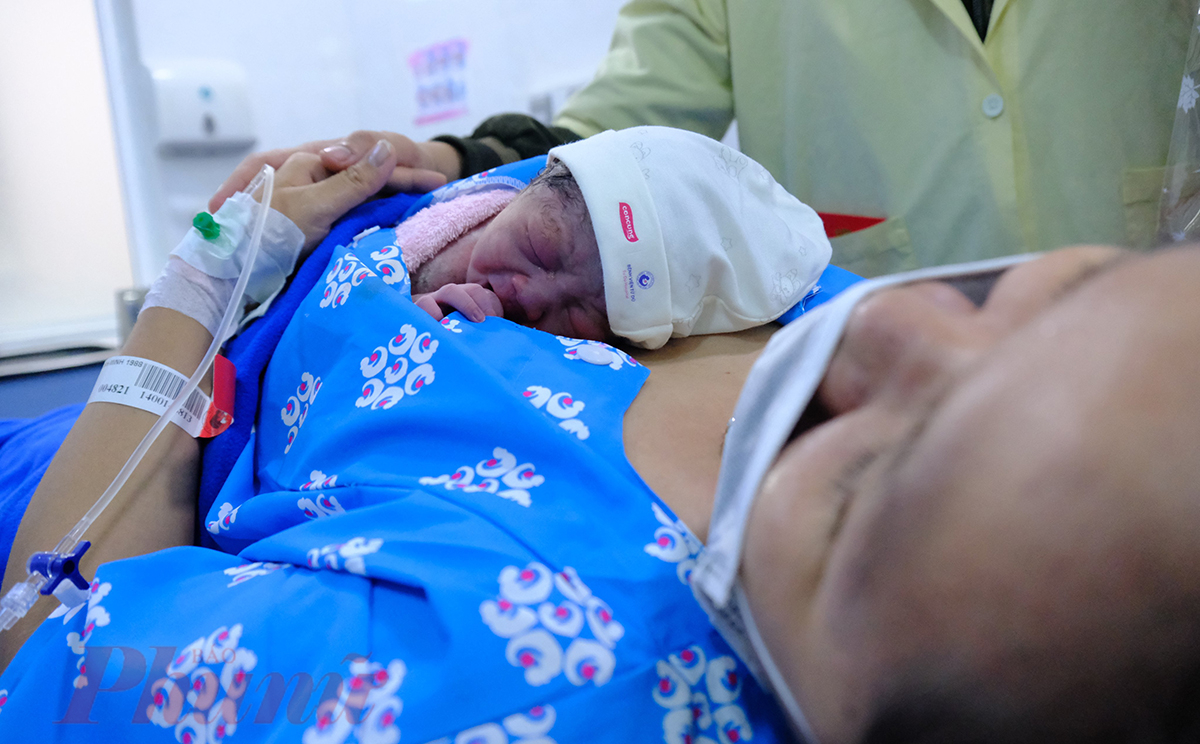 B&aacute;c sĩ chuy&ecirc;n khoa 2 B&ugrave;i Văn Ho&agrave;ng, Trưởng ph&ograve;ng Kế hoạch tổng hợp, trưởng k&iacute;p trực đ&ecirc;m giao thừa cho biết, 