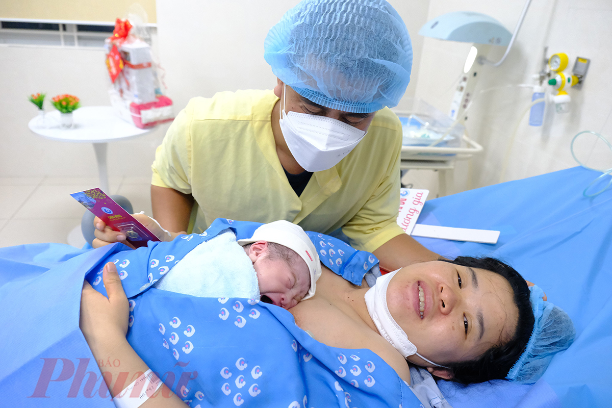Mỗi em b&eacute; ch&agrave;o đời khỏe mạnh kh&ocirc;ng chỉ l&agrave; niềm vui của ri&ecirc;ng gia đ&igrave;nh m&agrave; Ngay giai đoạn giao m&ugrave;a, ch&uacute;ng t&ocirc;i muốn mọi thứ đều tr&ograve;n trịa, mong b&igrave;nh an cho tất cả mọi người