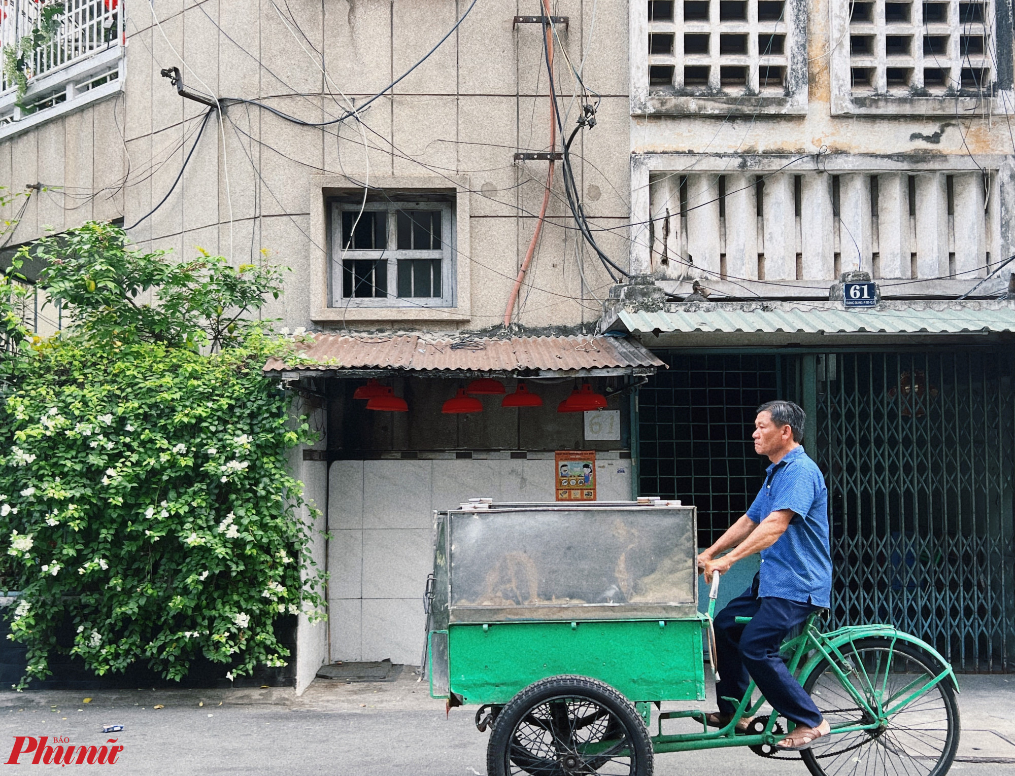 Những con đường n&agrave;y kh&ocirc;ng phải trục đường lưu th&ocirc;ng ch&iacute;nh n&ecirc;n kh&aacute; &iacute;t xe cộ qua lại
