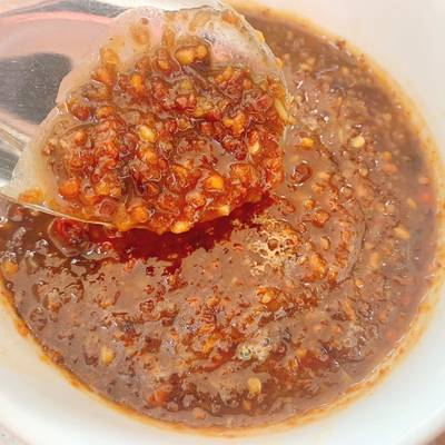 Vị b&eacute;o b&ugrave;i của đậu phộng c&ugrave;ng vị ngọt của đường m&iacute;a, mặn của mắm t&ocirc;m quyện với m&ugrave;i thơm của sả đến b&acirc;y giờ vẫn c&ograve;n trong k&yacute; ức ch&uacute;ng t&ocirc;i
