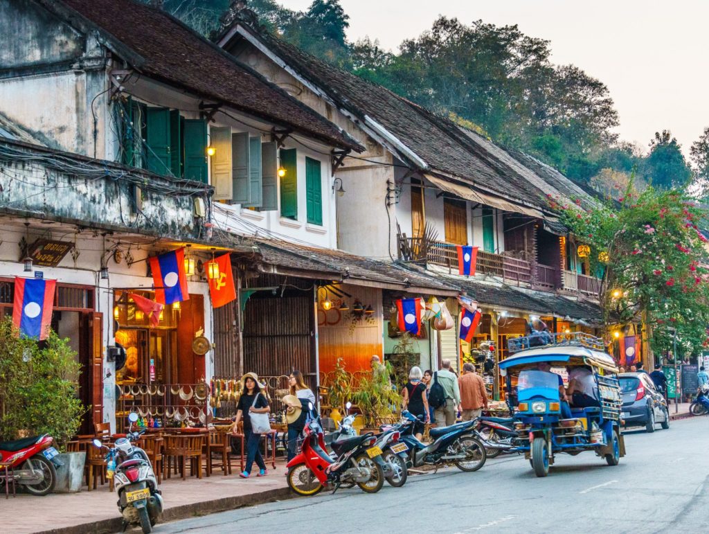 Khám phá Luang Prabang, Lào mùa hè