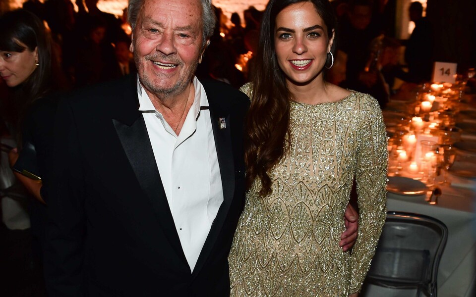 Alain Delon v&agrave; con g&aacute;i Anouchka Delon 