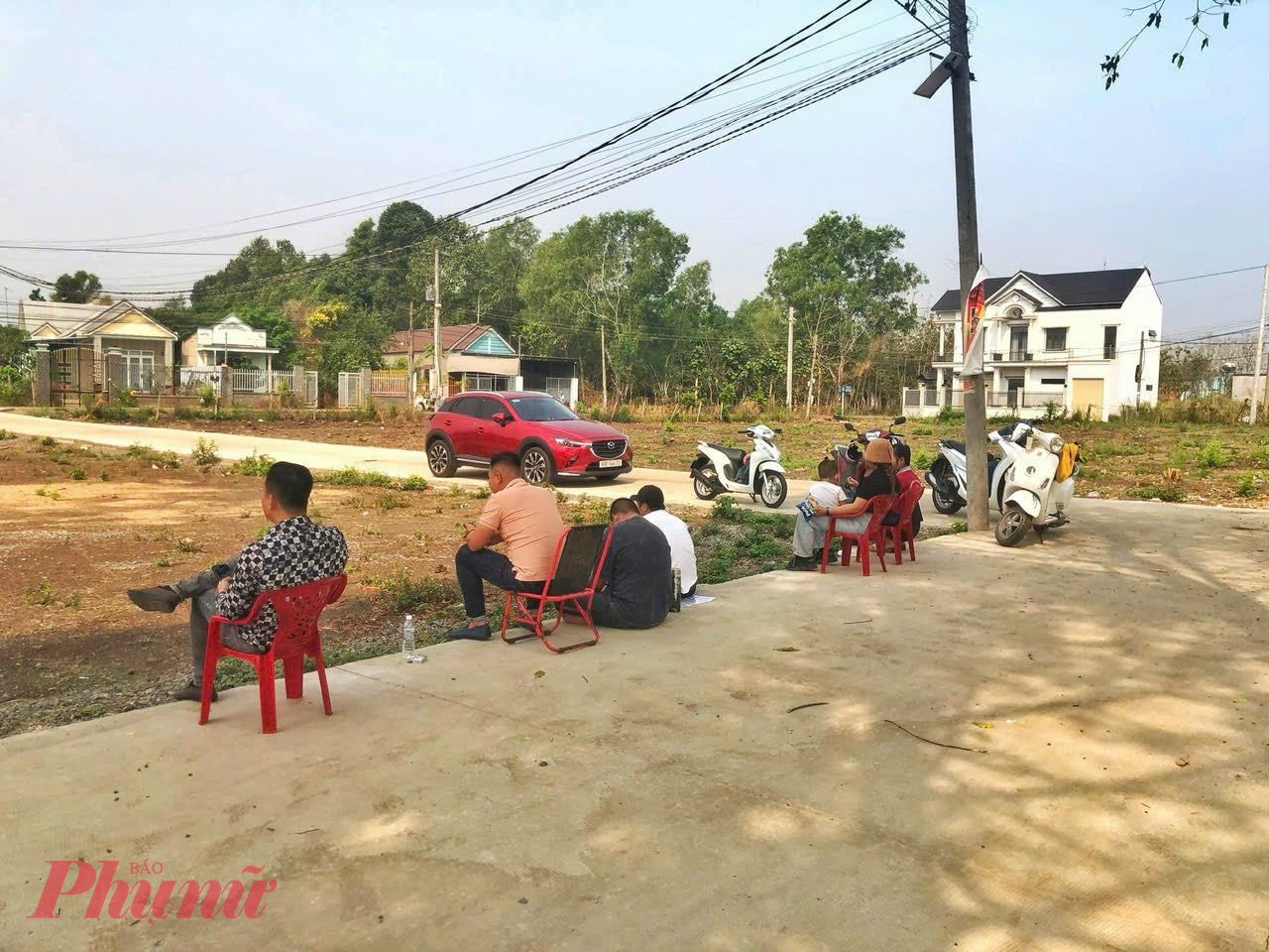  Từ ng&agrave;y 1/8, c&aacute; nh&acirc;n hoạt động m&ocirc;i giới bất động sản phải h&agrave;nh nghề trong một doanh nghiệp