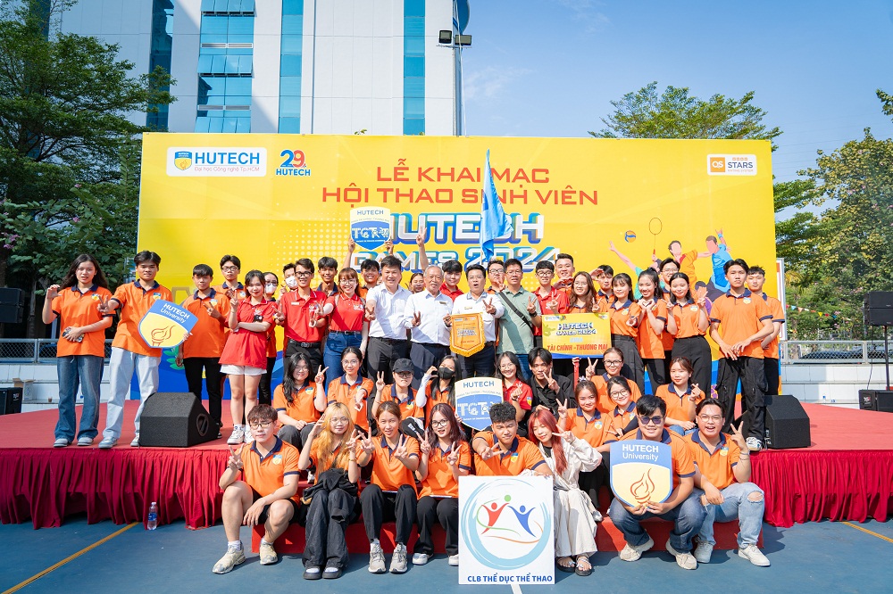 Sinh vi&ecirc;n HUTECH lu&ocirc;n s&ocirc;i nổi trong c&aacute;c phong tr&agrave;o thể thao v&agrave; đạt được nhiều th&agrave;nh t&iacute;ch - Ảnh: HUTECH