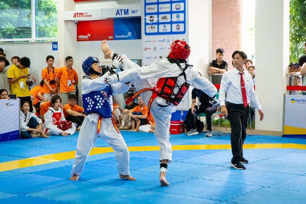 Đa dạng bộ m&ocirc;n tại c&aacute;c s&acirc;n chơi cấp trường hay quy m&ocirc; mở rộng tạo cơ hội để c&aacute;c bạn thể hiện năng khiếu - Ảnh: HUTECH