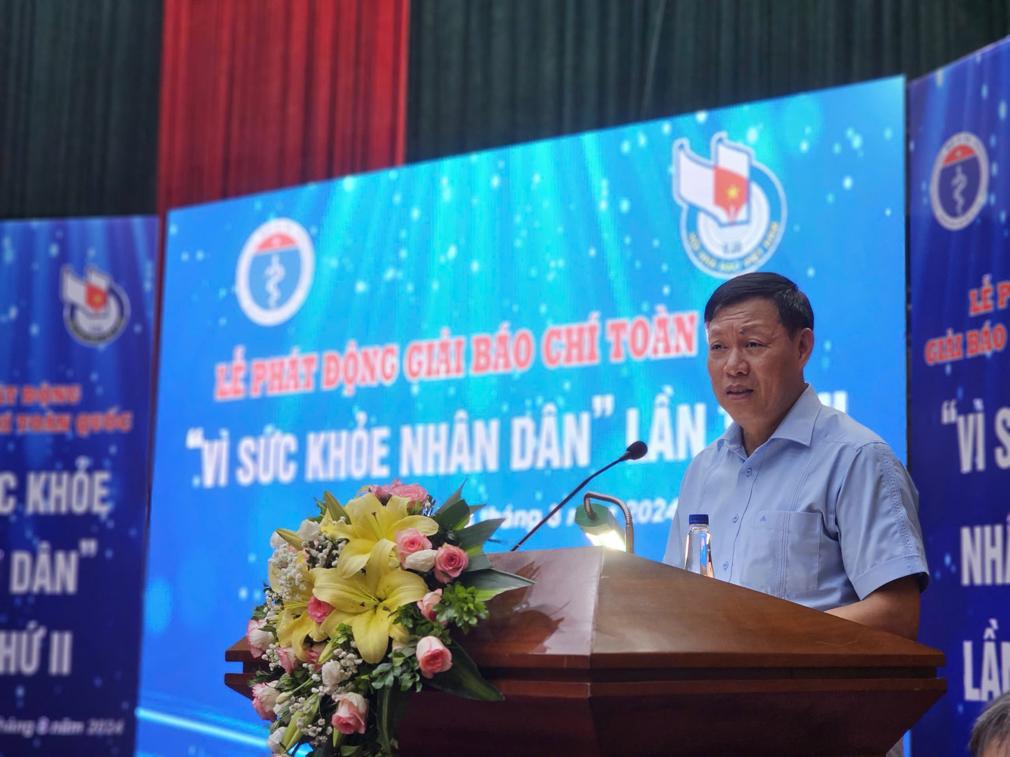 Thứ trưởng Bộ Y tế Đỗ Xu&acirc;n Tuy&ecirc;n