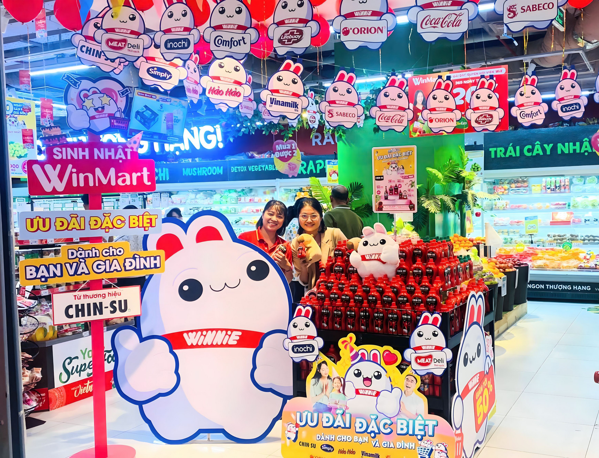 Nhiều phần qu&agrave; dễ thương từ WinMart v&agrave; c&aacute;c thương hiệu đối t&aacute;c - Ảnh: Masan