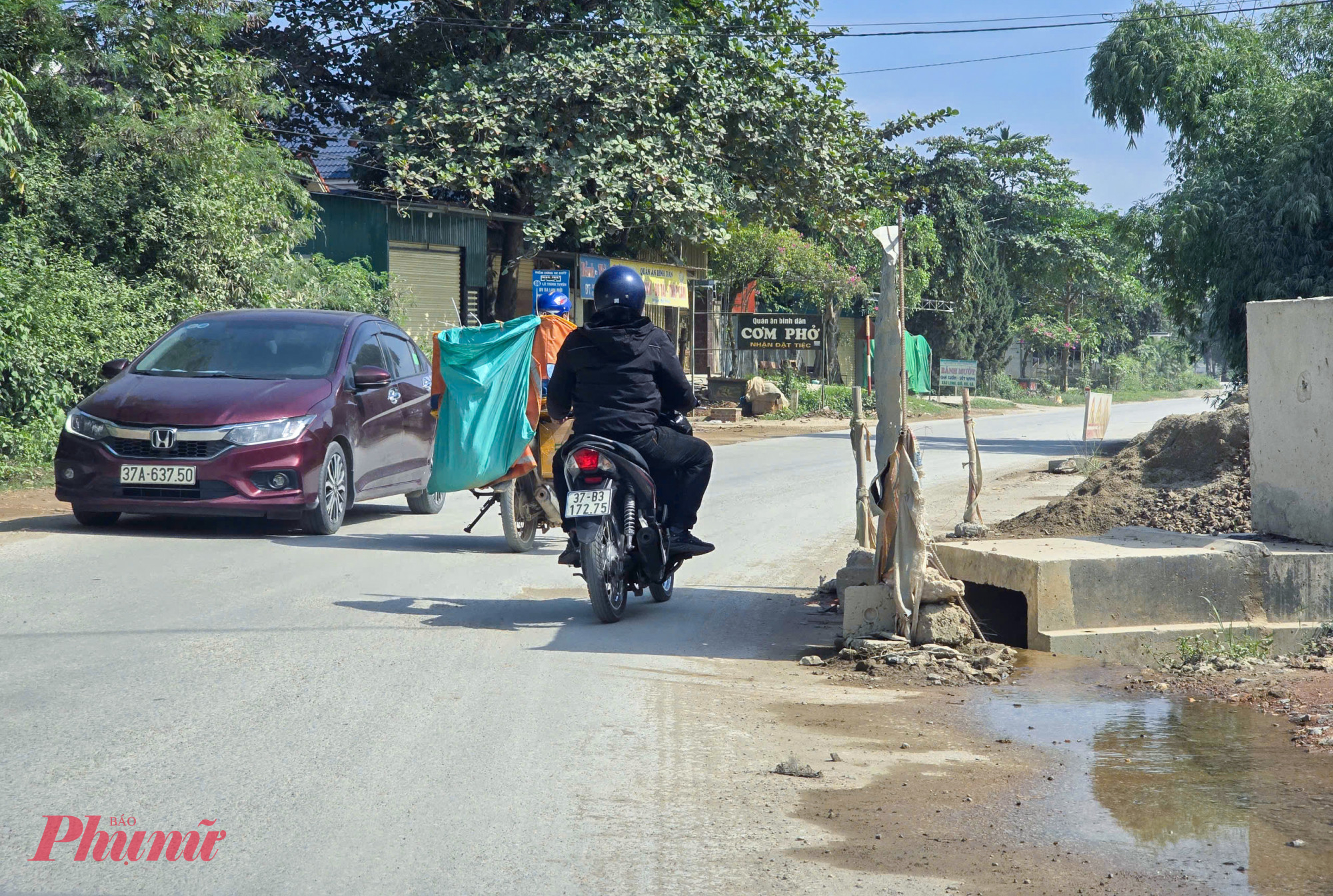 Việc thi c&ocirc;ng giang dở tạo ra nhiều n&uacute;t thắt cổ chai tr&ecirc;n tuyến quốc lộ 7