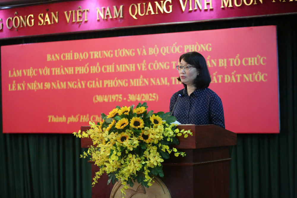 B&agrave; Trần Thị Diệu Th&uacute;y - Ph&oacute; chủ tịch UBND TPHCM - Ảnh: Ph&ugrave;ng Huy