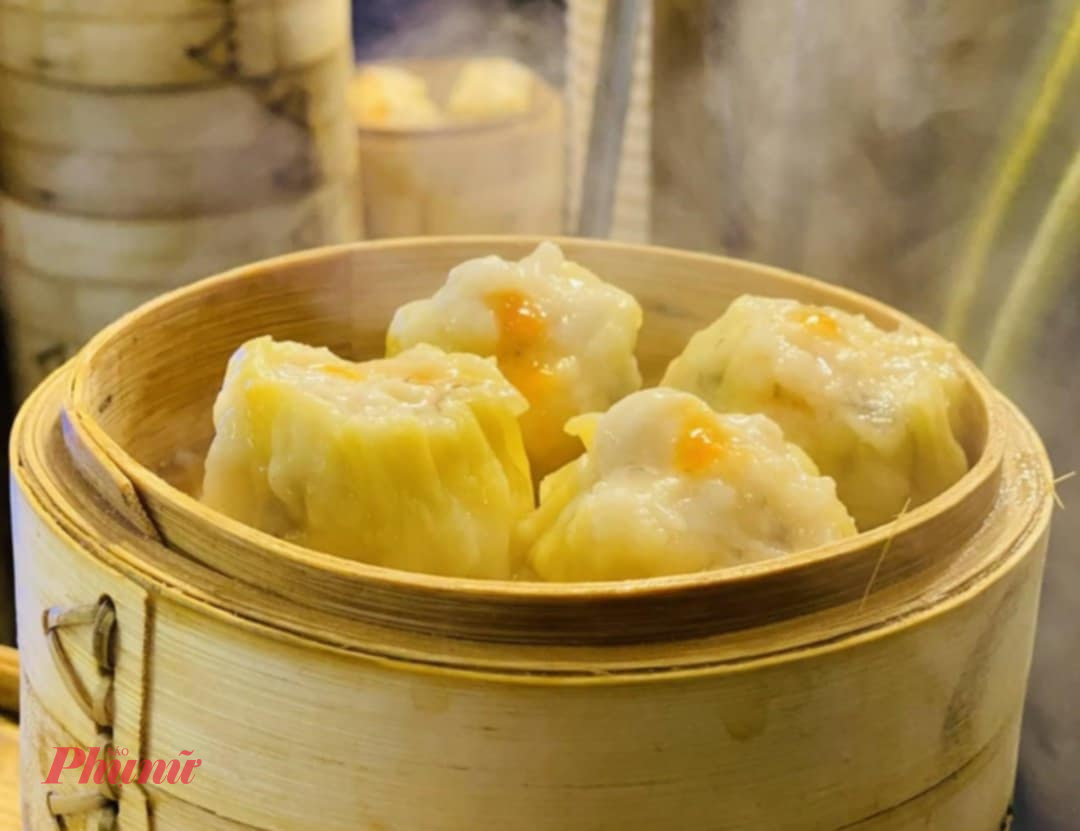 M&oacute;n x&iacute;u mại gạch cua