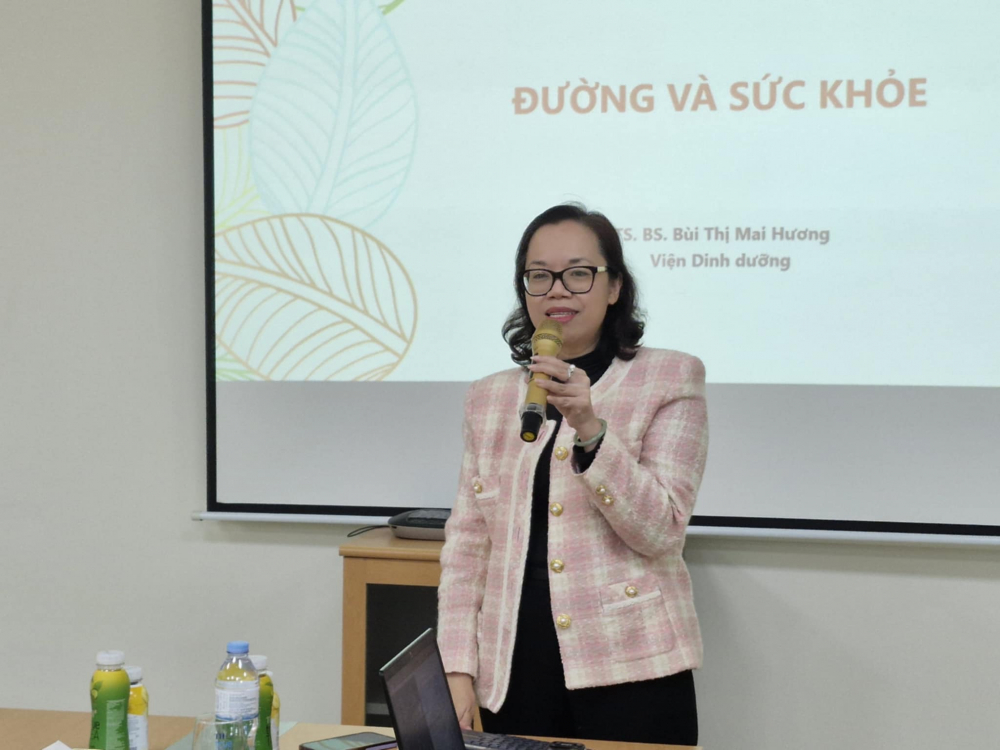 TS.BS B&ugrave;i Thị Mai Hương khuyến c&aacute;o giảm đường để bảo vệ sứ khỏe