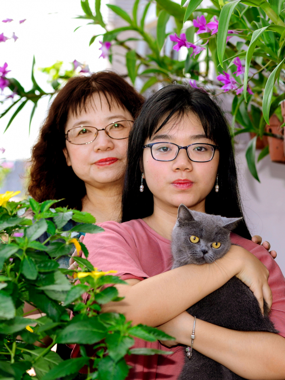 B&agrave; Chu Thị Hồng Hạnh v&agrave; con g&aacute;i Nguyễn Thị Hồng Hạc lu&ocirc;n gần gũi, gắn kết, d&ugrave; khoảng c&aacute;ch địa l&yacute; gần hay xa - Ảnh do nh&acirc;n vật cung cấp