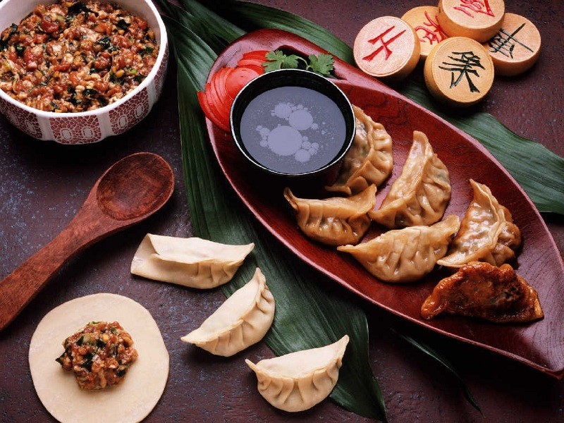 Sự giao thoa trong ẩm thực ng&agrave;y lễ Tết đ&atilde; k&eacute;o t&ocirc;i v&agrave; mẹ chồng lại gần nhau hơn (Ảnh minh họa)