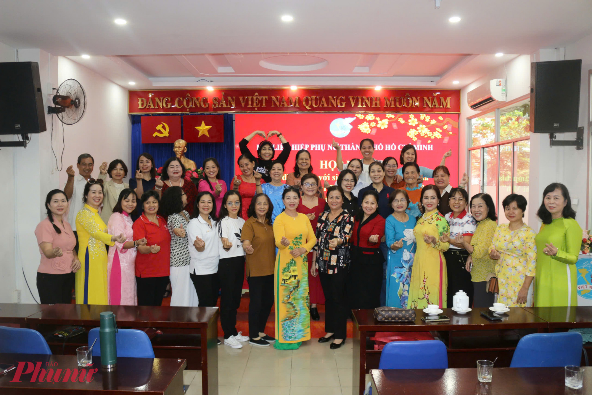 Chương tr&igrave;nh c&oacute; sự tham dự của  43 gia đ&igrave;nh Việt Nam tham gia chương tr&igrave;nh Gia đ&igrave;nh Việt với sinh vi&ecirc;n L&agrave;o, Campuchia đang học tập tại Th&agrave;nh phố Hồ Ch&iacute; Minh