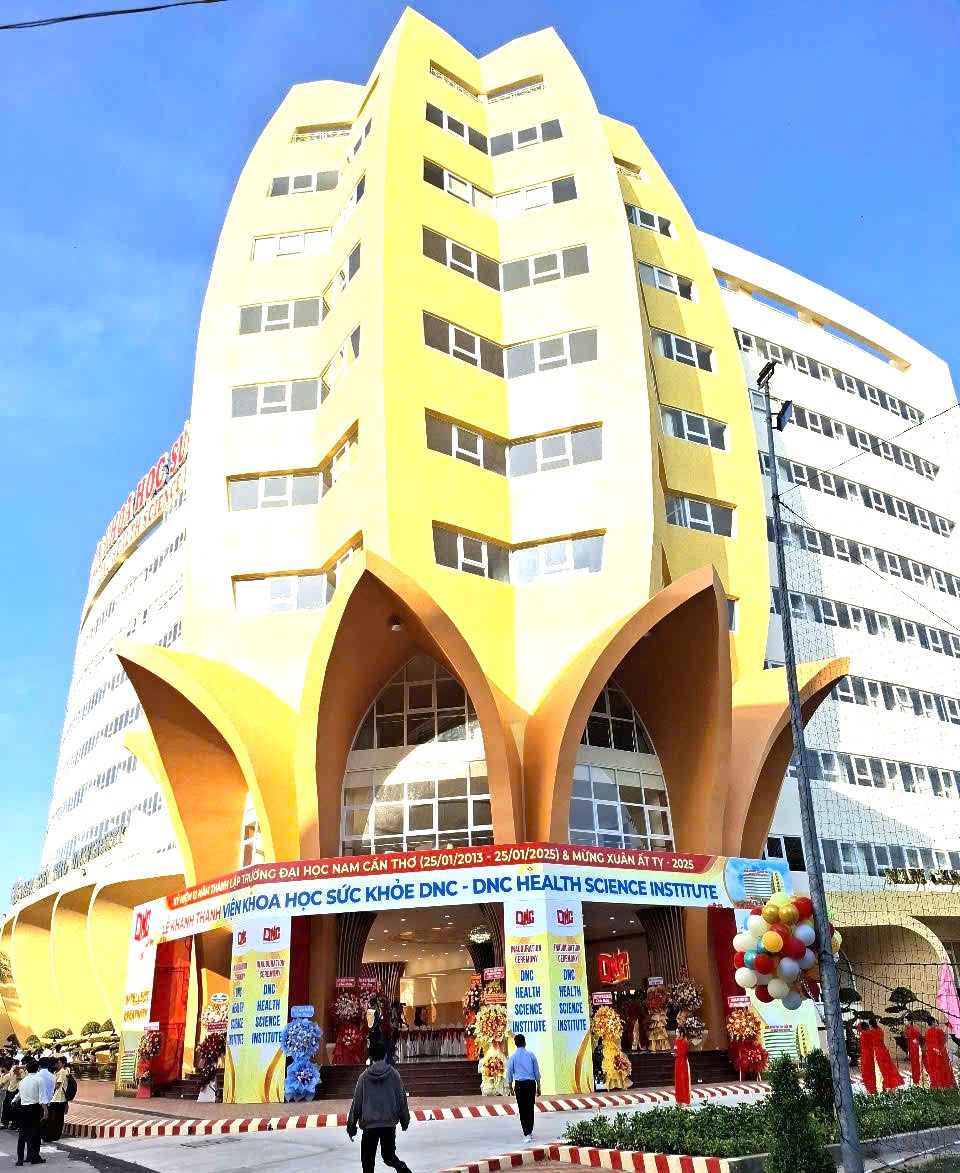 Viện Khoa học sức khỏe DNC đ&aacute;p ứng đ&agrave;o tạo 6.000 sinh vi&ecirc;n ng&agrave;nh y