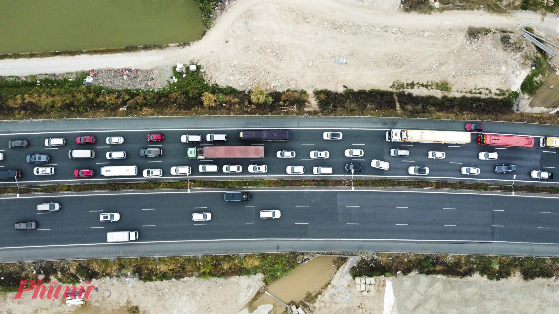 Tuyến cao tốc Ph&aacute;p V&acirc;n - Cầu Giẽ, lưu lượng phương tiện ở mức trung b&igrave;nh, kh&ocirc;ng xảy ra &ugrave;n tắc.