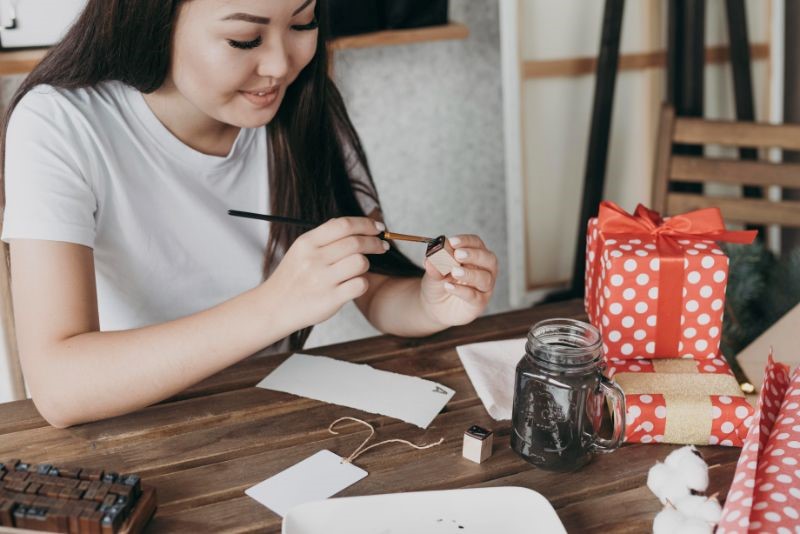  C&ocirc; g&aacute;i n&agrave;o cũng từng mơ về một m&oacute;n qu&agrave; Valentine thật bất ngờ (Ảnh minh hoạ)