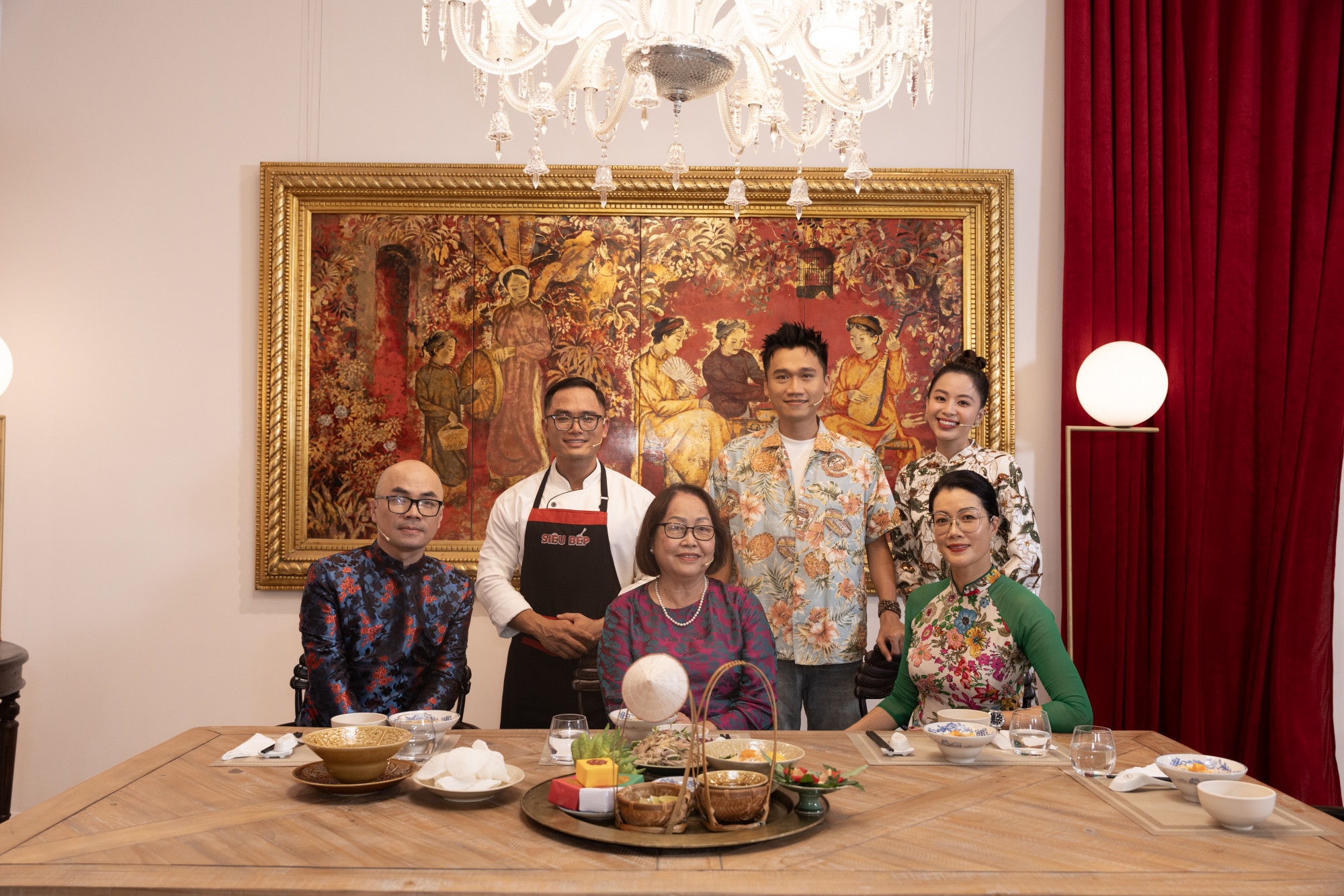Những m&oacute;n ăn khai vị đầu xu&acirc;n của  Si&ecirc;u Bếp kh&eacute;p lại nhưng những suy ngẫm về Tết v&agrave; c&aacute;ch mỗi người cảm nhận sự kết th&uacute;c của n&oacute; vẫn c&ograve;n đọng lại trong l&ograve;ng kh&aacute;n giả theo d&otilde;i chương tr&igrave;nh. 