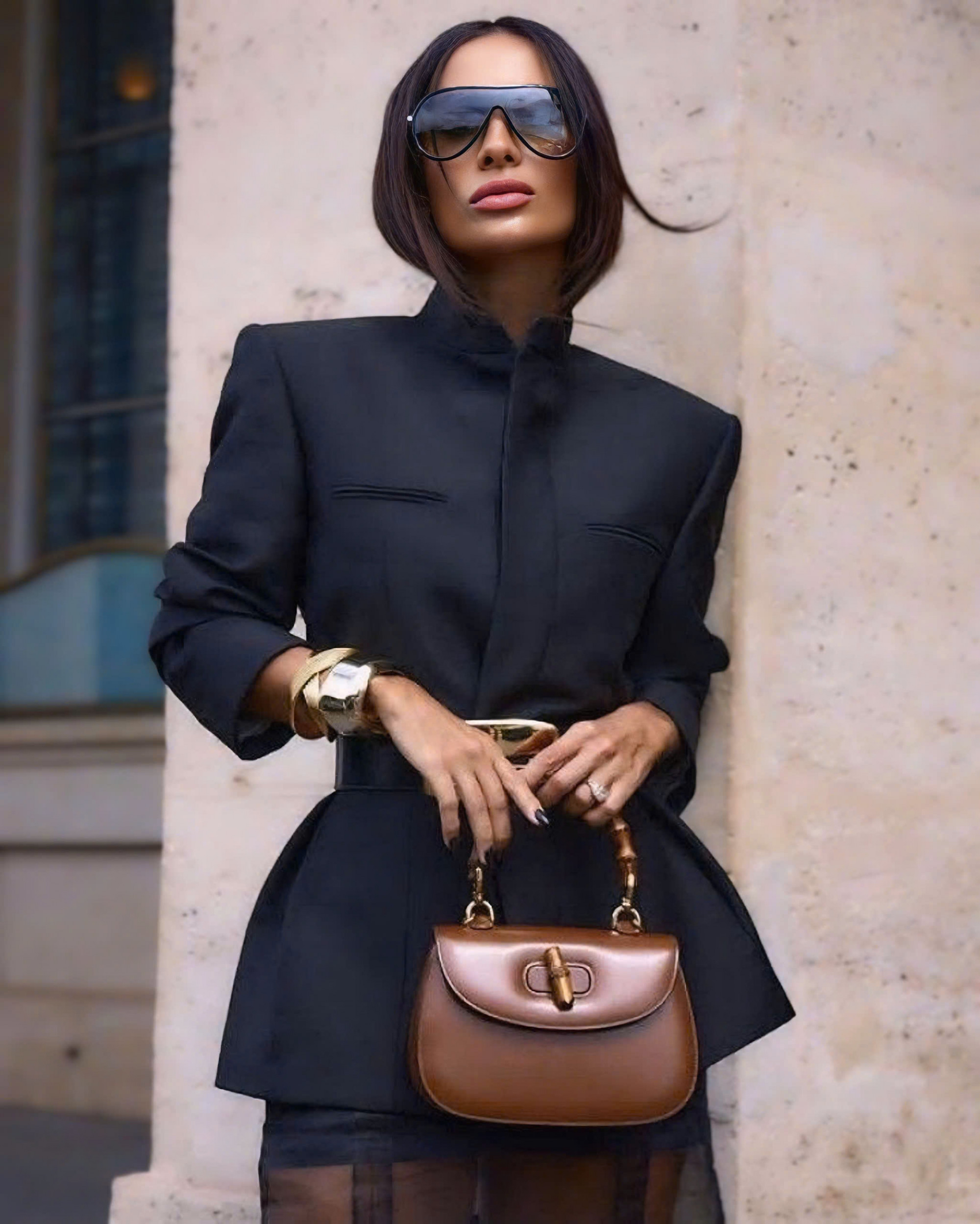 T&uacute;i Gucci Tre 1947  Đằng sau sự ra đời của Gucci Tre 1947 ch&iacute;nh l&agrave; một c&acirc;u chuyện về thời trang bền vững. C&oacute; lẽ v&igrave; điều n&agrave;y m&agrave; c&agrave;ng gia tăng th&ecirc;m về sự y&ecirc;u th&iacute;ch của những t&iacute;n đồ thời trang với m&oacute;n phụ kiện đắt đỏ n&agrave;y. Ch&iacute;nh v&agrave;o thời điểm 1947, Gucci đ&atilde; ra mắt d&ograve;ng sản phẩm Bamboo để đối ph&oacute; với t&igrave;nh trạng thiếu da nghi&ecirc;m trọng v&agrave;o thời điểm đ&oacute;.