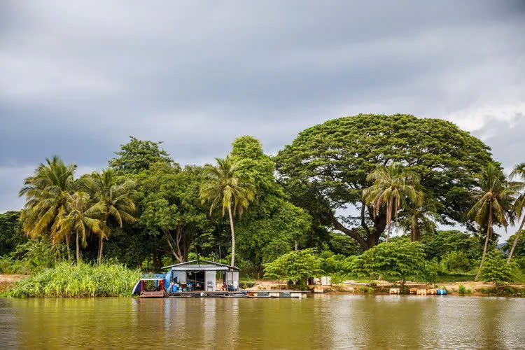 Phong cảnh ở Kanchanaburi, Th&aacute;i Lan - ẢNH: LAUREN DECICCA (Travel + Leisure)