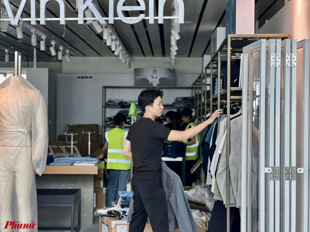 Nhiều thương hiệu thời trang cũng xuất hiện tại nh&agrave; ga mới T3.