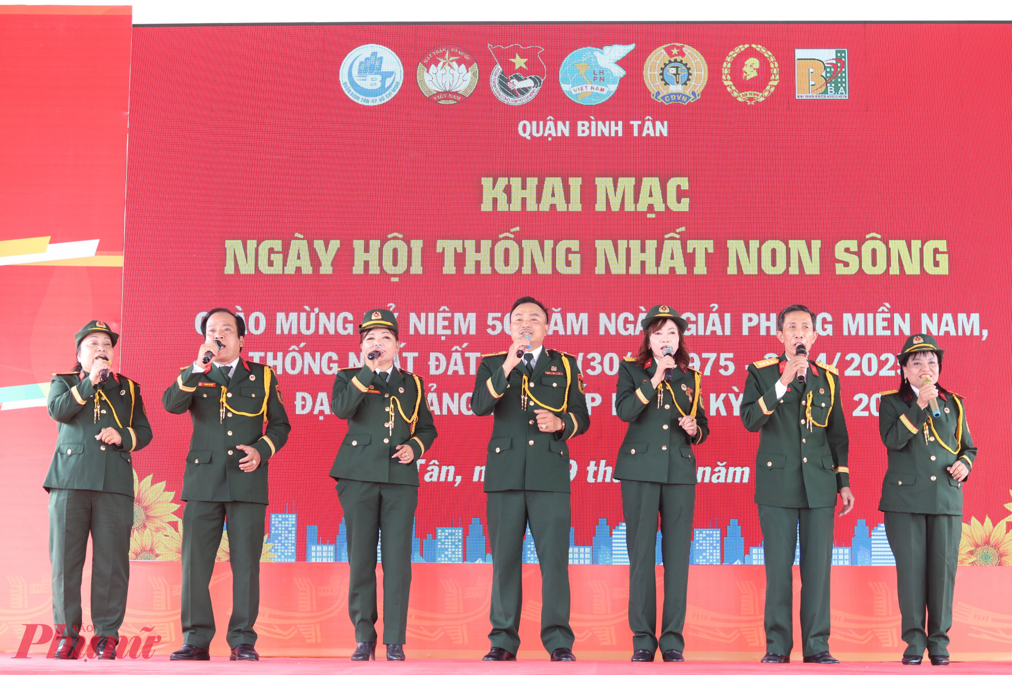 Khai mạc Ng&agrave;y hội Thống nhất non s&ocirc;ng.