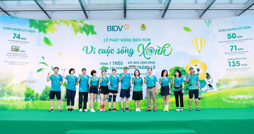 C&aacute;c vận động vi&ecirc;n tham gia chương tr&igrave;nh &ldquo;BIDV RUN - V&igrave; cuộc sống Xanh&rdquo; năm 2025 - Ảnh: BIDV