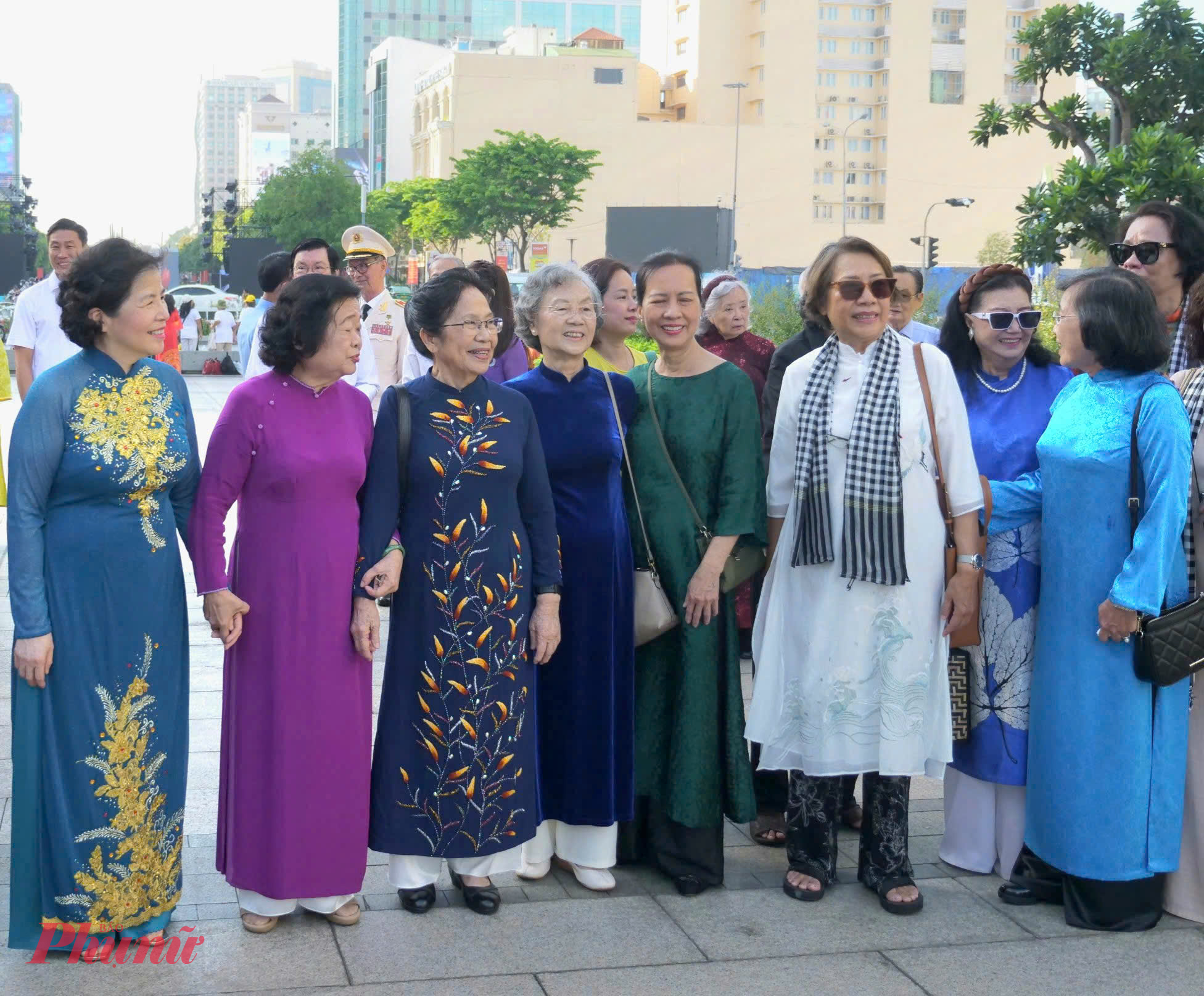 C&aacute;c đại biểu gặp gỡ 