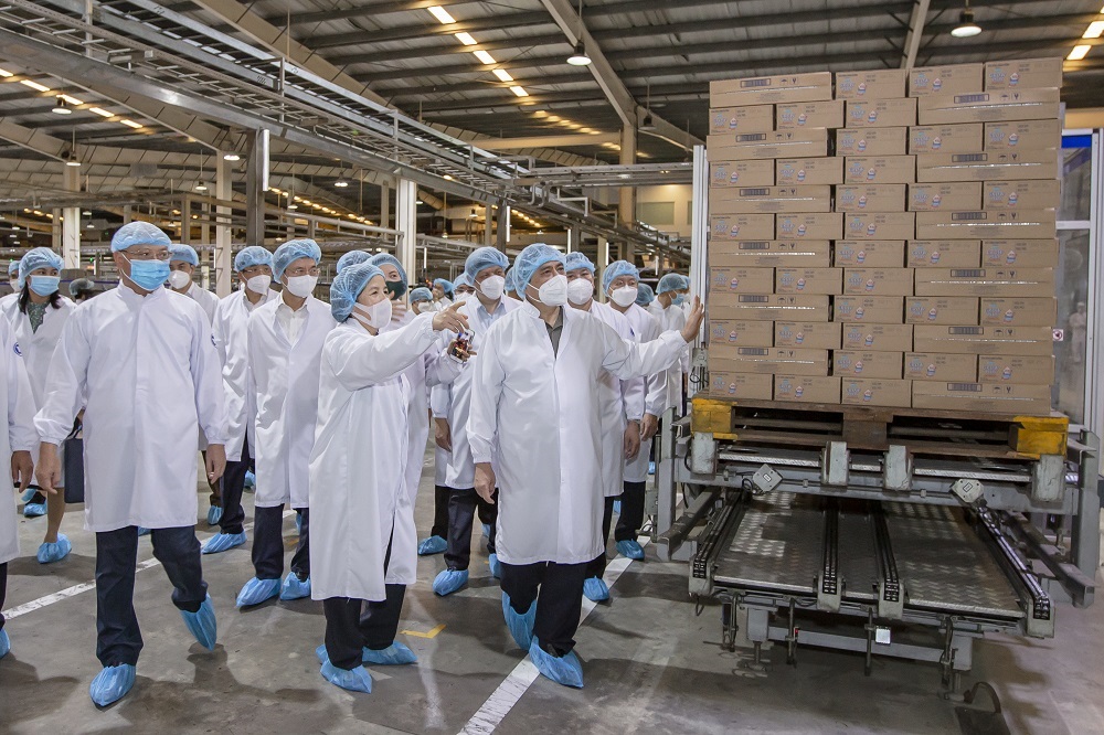 Dưới sự dẫn dắt của b&agrave; Mai Kiều Li&ecirc;n, Vinamilk l&agrave; doanh nghiệp đầu ti&ecirc;n sở hữu 2 si&ecirc;u nh&agrave; m&aacute;y sữa nước v&agrave; sữa bột tại Việt Nam - Ảnh: Nam Anh