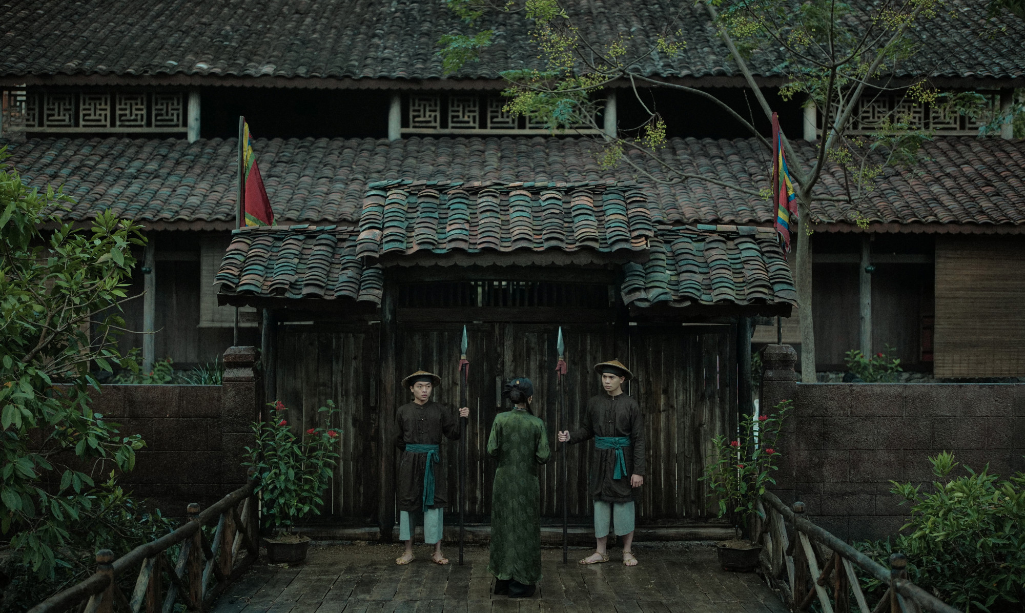 Bối cảnh trong phim toát lên vẻ huyền bí, ma mị