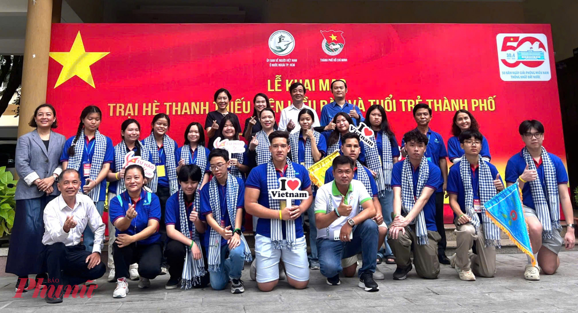 C&aacute;c trại sinh đến từ 5 quốc gia v&agrave; v&ugrave;ng l&atilde;nh thổ c&oacute; mặt tại lễ khai mạc