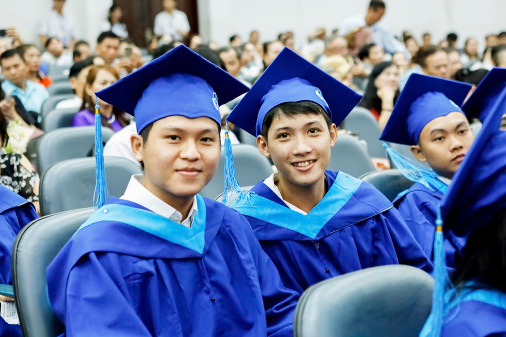 Niềm vui của c&aacute;c t&acirc;n cử nh&acirc;n, kỹ sư Trường đại học B&aacute;ch khoa trong lễ tốt nghiệp v&agrave;o cuối th&aacute;ng 4/2025