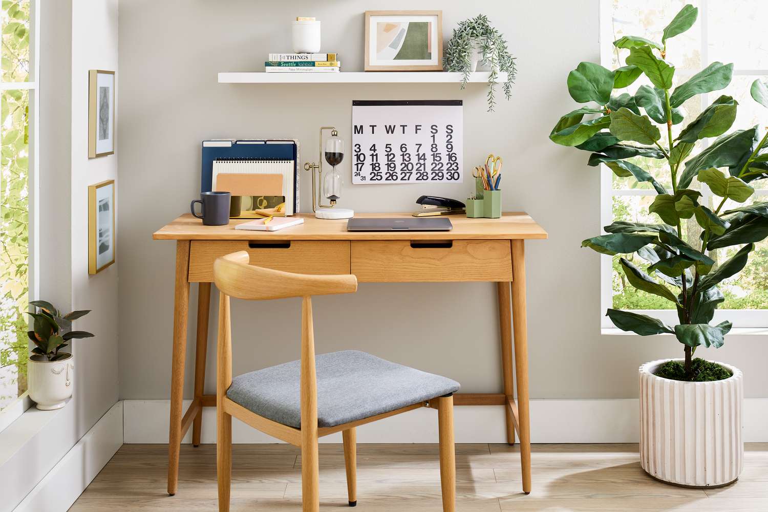 Việc ho&agrave;n th&agrave;nh một dự &aacute;n nhỏ gi&uacute;p bạn tr&aacute;nh cảm gi&aacute;c qu&aacute; tải v&agrave; tạo động lực tiếp tục với những khu vực kh&aacute;c. Đ&acirc;y l&agrave; c&aacute;ch tiếp cận th&ocirc;ng minh gi&uacute;p bạn duy tr&igrave; sự ki&ecirc;n tr&igrave; trong qu&aacute; tr&igrave;n