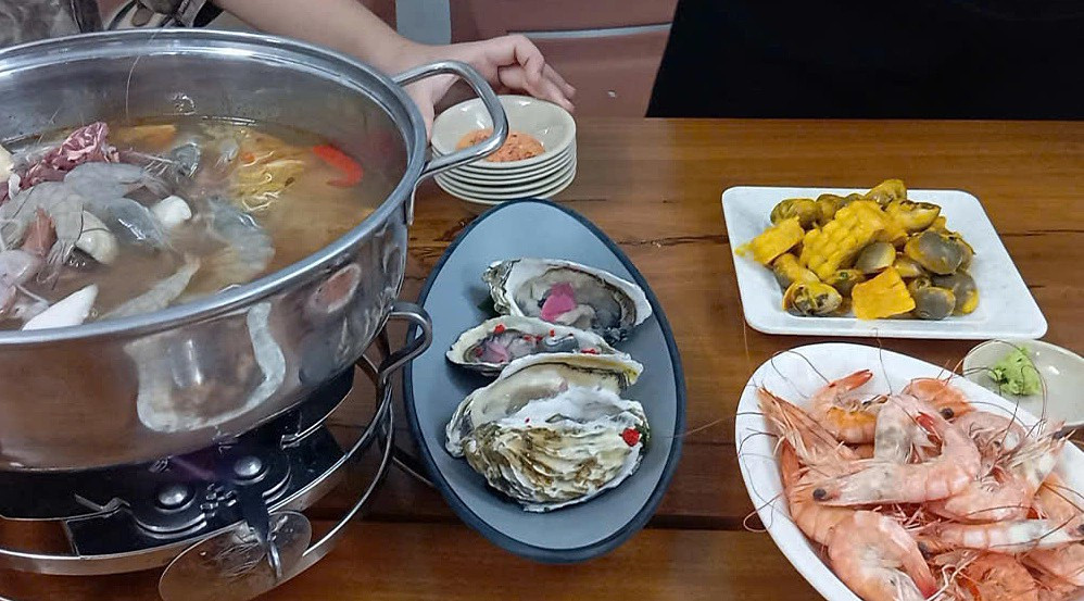 C&aacute;c m&oacute;n ăn tại nh&agrave; h&agrave;ng c&aacute;c bệnh nh&acirc;n đ&atilde; ăn. 